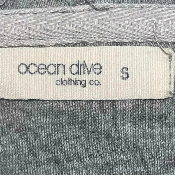 Ocean drive beach hoodie - Picture 3 of 3